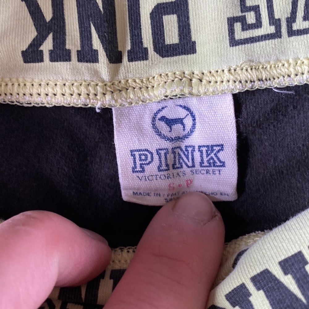 Pink Victoria’s secret’s Capri leggings - Picture 4 of 5